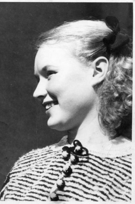 Maria ivanovna Zagorskaja nel giugno del 1941, tre giorni prima dell'invasione tedesca. Aveva 17 anni.